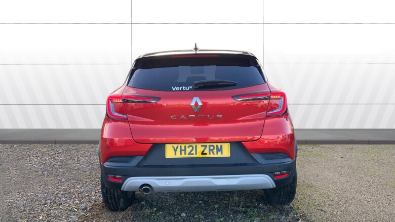 Renault Captur 1.3 TCE 140 Iconic 5dr Petrol Hatchback